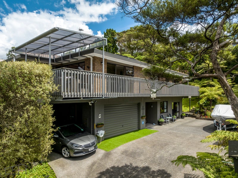 27 Shetland Street, Glen Eden, Auckland - Carousel 1