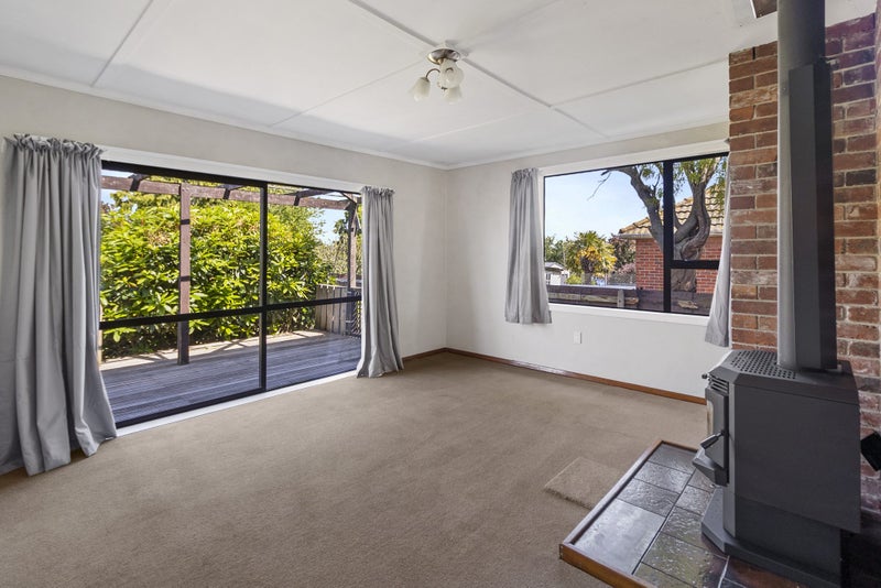 24 Bouverie Street, Waimataitai, Timaru - Carousel 2