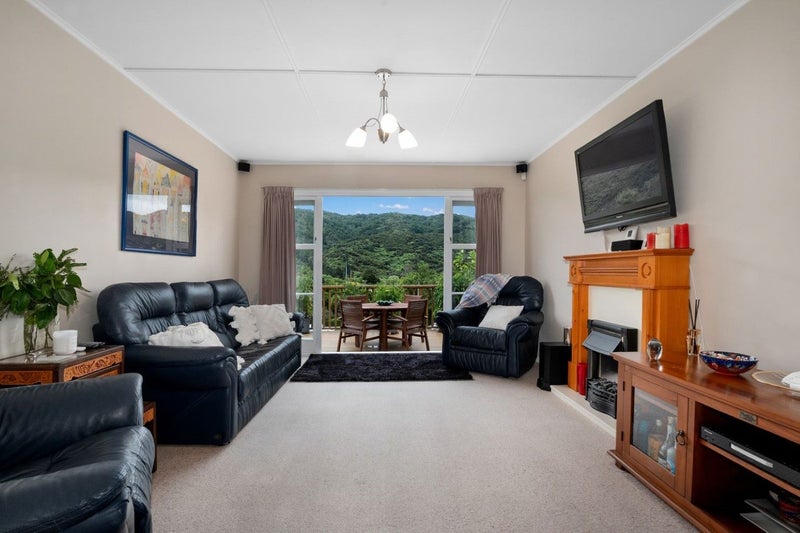 75 Coast Road, Wainuiomata, Lower Hutt - Carousel 2