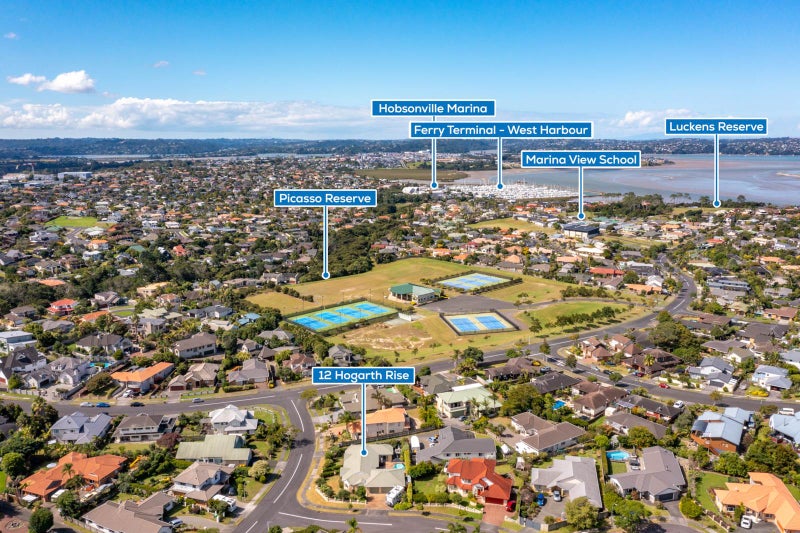 12 Hogarth Rise, West Harbour, Auckland - Carousel 24