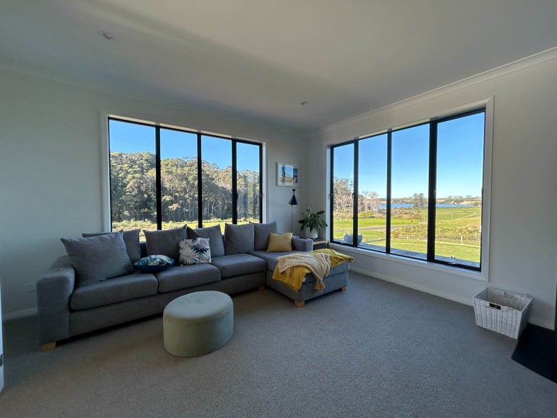 4 Taha Puke Road, Okura Bush, Silverdale - Carousel 1