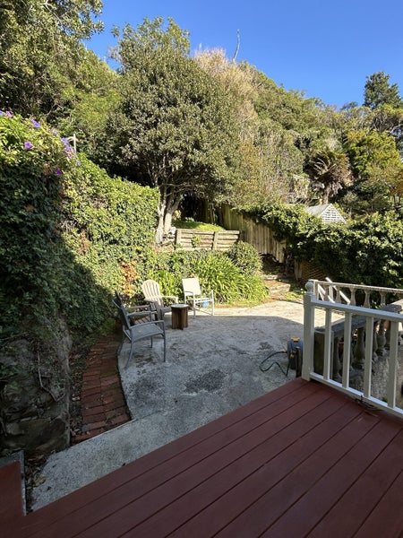 1/1 Wilkinson Street, Oriental Bay, Wellington - Carousel 22