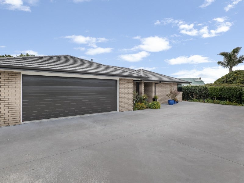 14A Tukapa Street, Westown, New Plymouth - Carousel 1