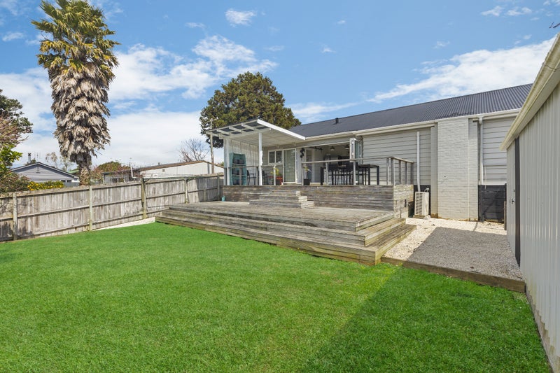 22 Buchanan Road, Papakura - Carousel 35