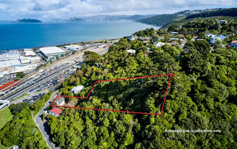 8 Korokoro Road, Korokoro, Lower Hutt - Carousel 20