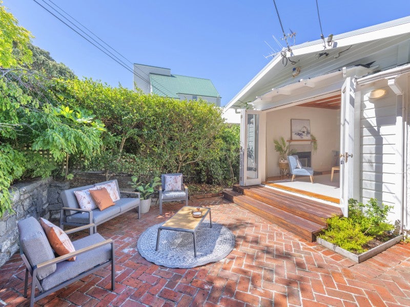 101 Inglis Street, Seatoun, Wellington - Carousel 1