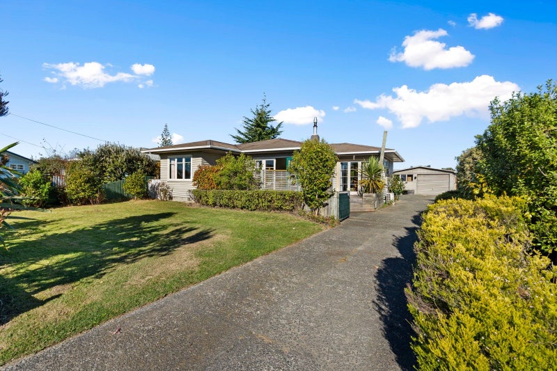 7 Alexander Avenue, Onekawa, Napier - Carousel 1