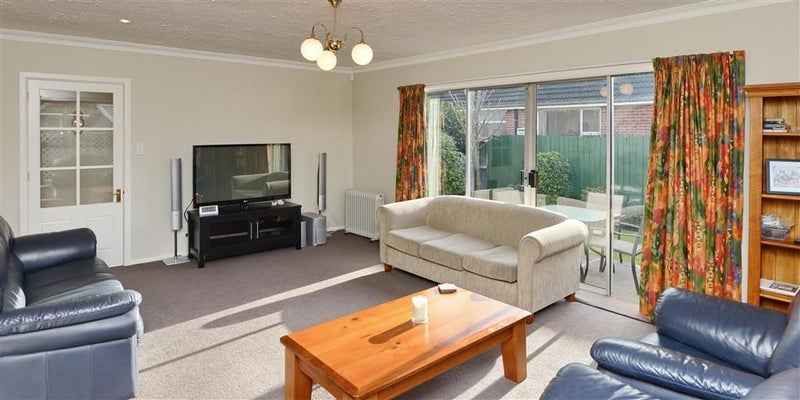 14 Sevenoaks Drive, Bryndwr, Christchurch - Carousel 1