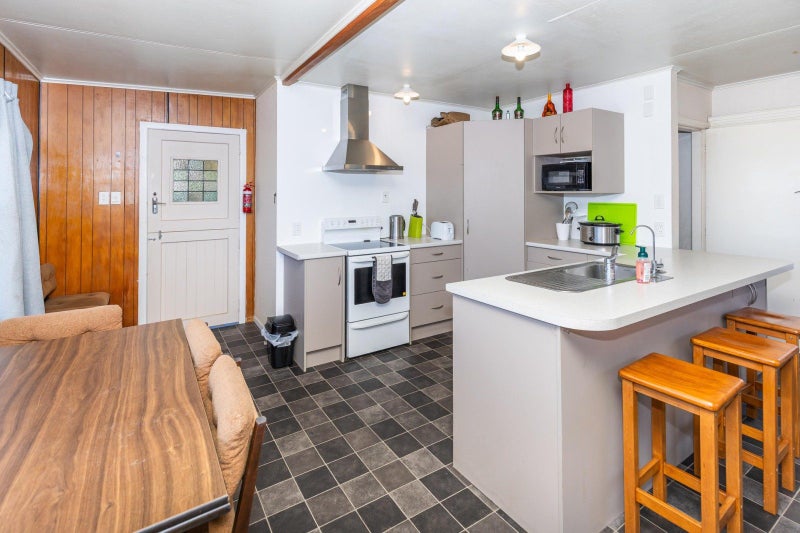 33 Gibson Road, Dinsdale, Hamilton - Carousel 2