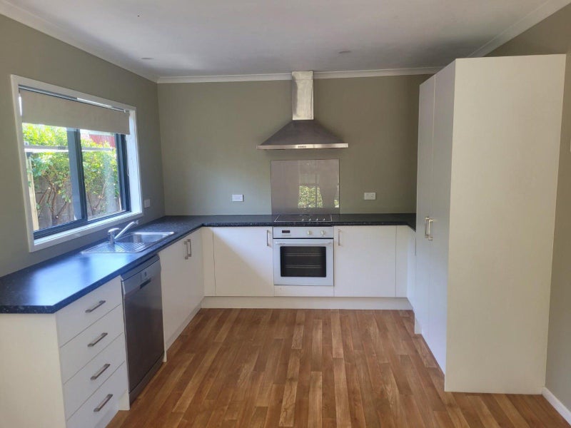 114A Ngamotu Road, Spotswood, New Plymouth - Carousel 1