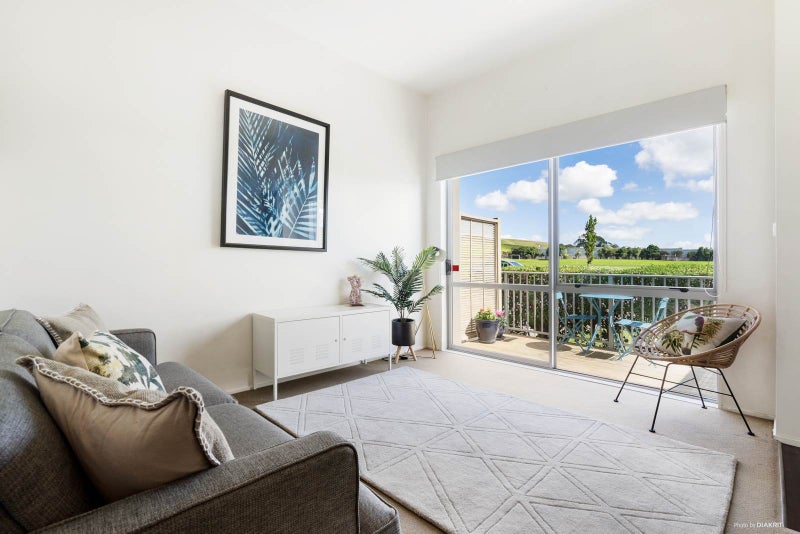 60/7 Kelvin Hart Drive, East Tamaki, Auckland - Carousel 2