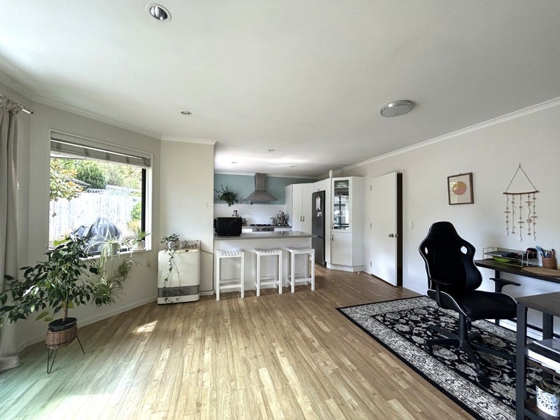 11 Sugar Loaf Place, The Brook, Nelson - Carousel 2