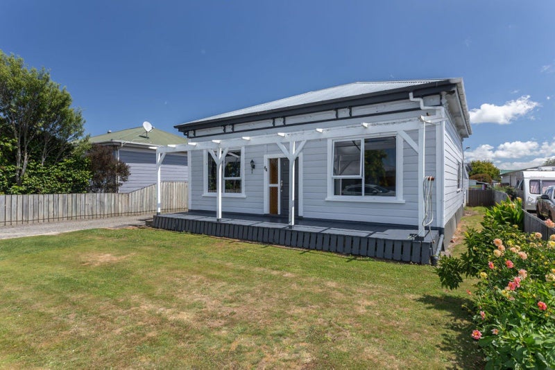 64 Allardice Street, Dannevirke - Carousel 1