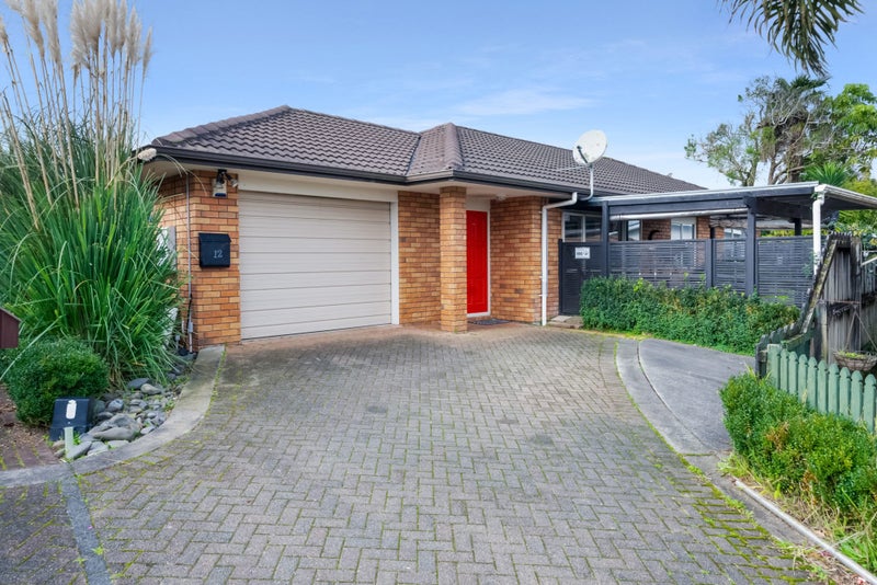 12 Emmerdale Avenue, Papakura, Papakura - Carousel 1