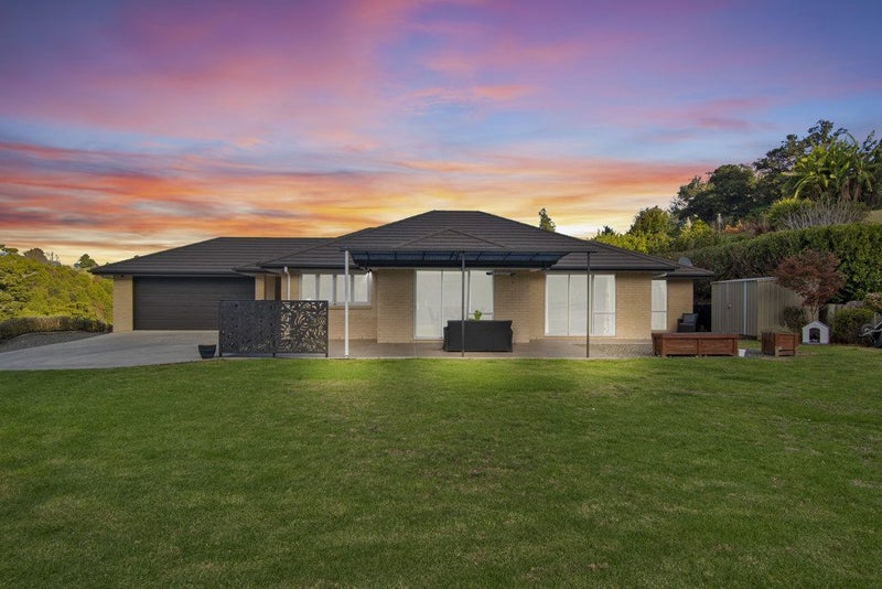 17 Catherin Servant Close, Maunu, Whangarei - Carousel 1