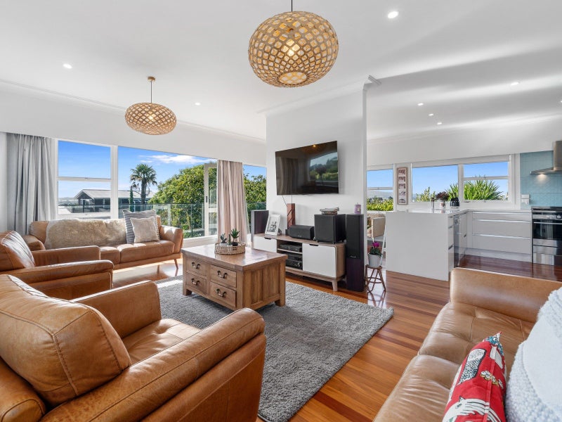 19 Darraghs Road, Brookfield, Tauranga - Carousel 2