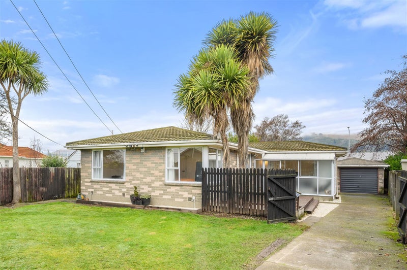 5 Adams Place, Woolston, Christchurch - Carousel 1