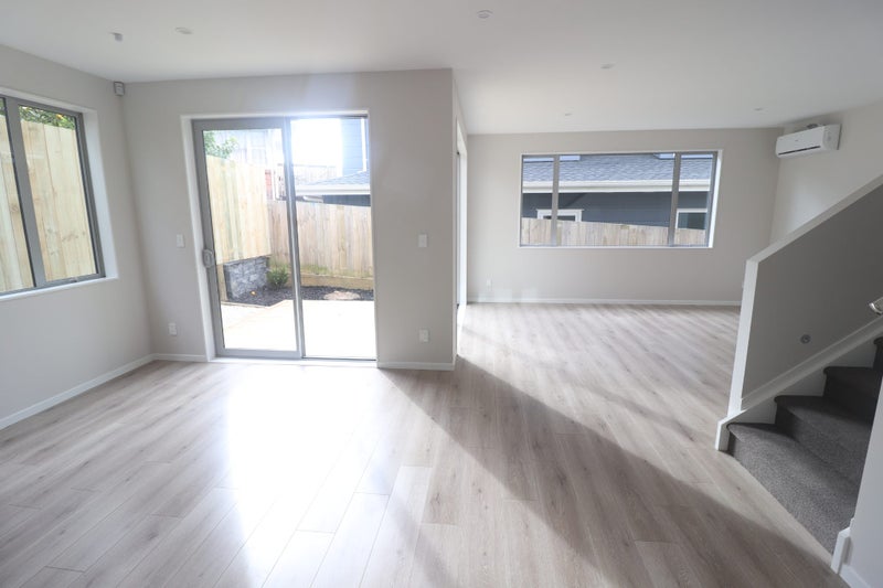 2A Crystal Avenue, Te Atatu South, Auckland - Carousel 28