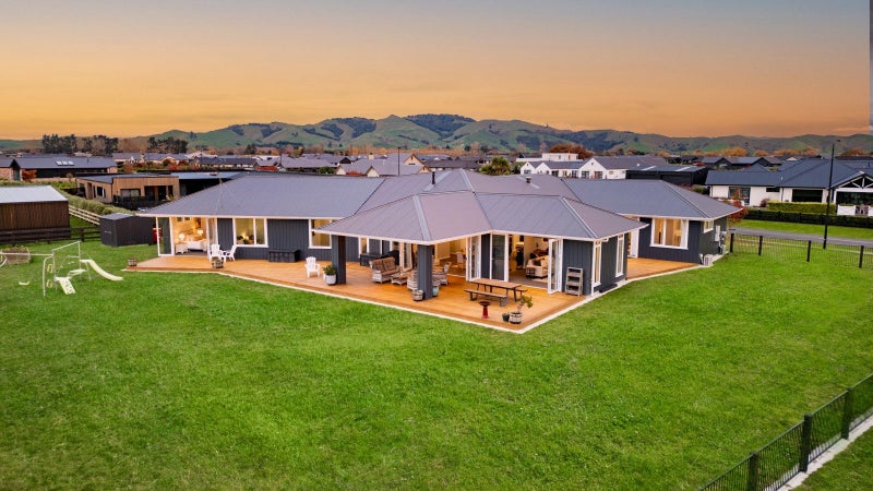 5 Recite Avenue, Leamington, Cambridge - Carousel 2