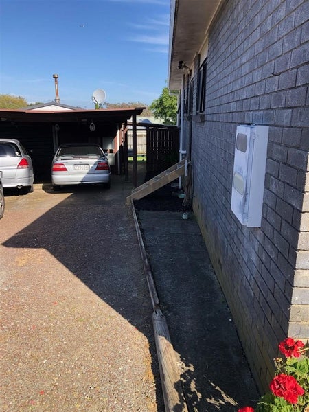 7 Barcroft Place, Clendon Park, Auckland - Carousel 6