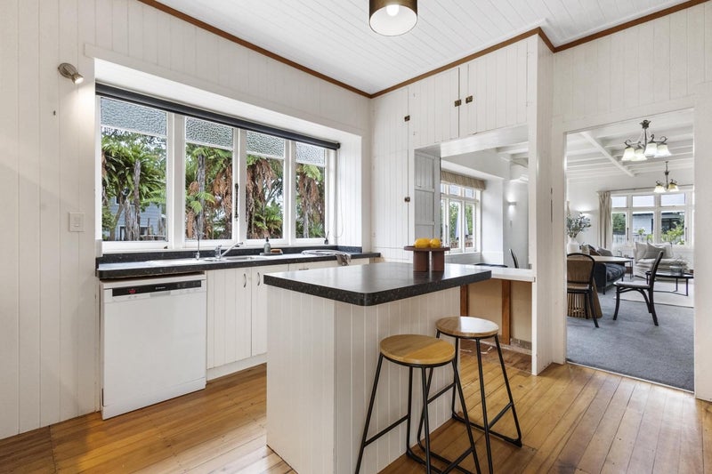 104 Arnold Street, Leamington, Cambridge - Carousel 2