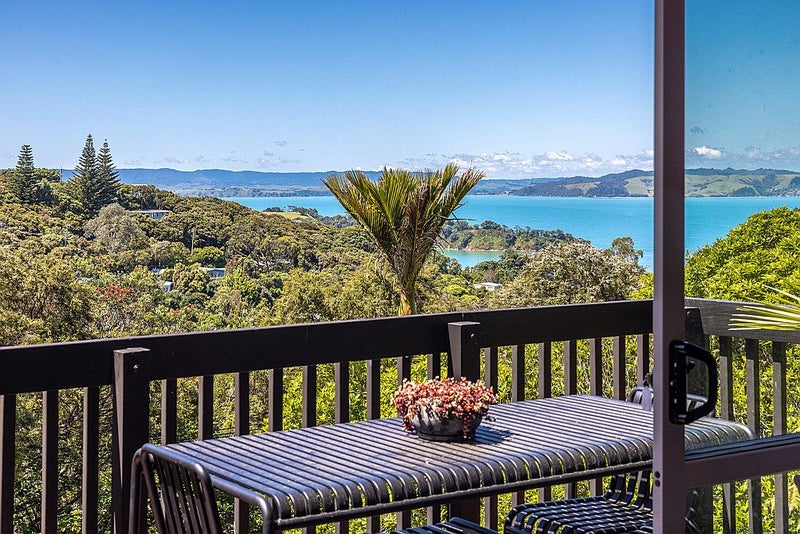 116 Fairview Crescent, Omiha, Waiheke Island - Carousel 2