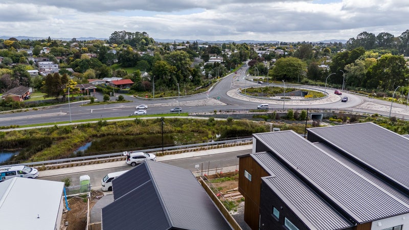 19 Halo Green, Peacocke, Hamilton - Carousel 19