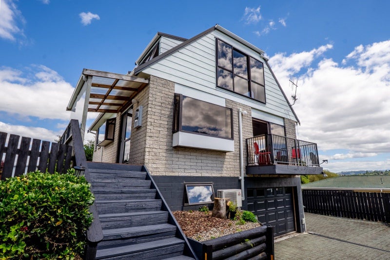 40B Manson Street, Gate Pa, Tauranga - Carousel 1