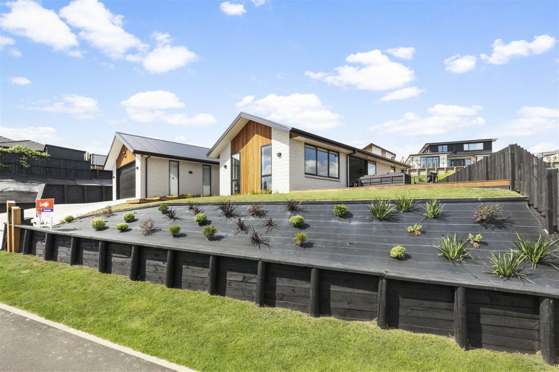 23 Bosun Place, Flagstaff, Hamilton - Carousel 2