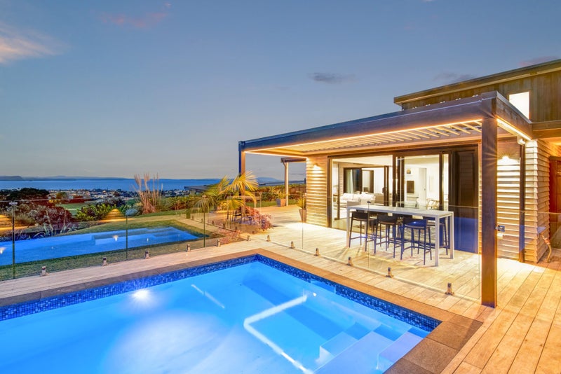 5 Woodridge Drive, Stanmore Bay, Whangaparaoa - Carousel 1