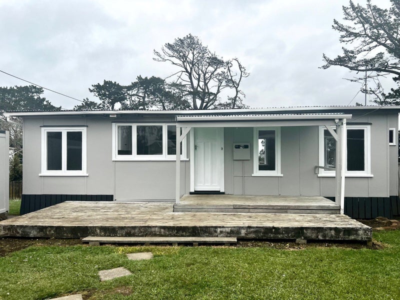 9 Cliff Lane, Waiuku - Carousel 1