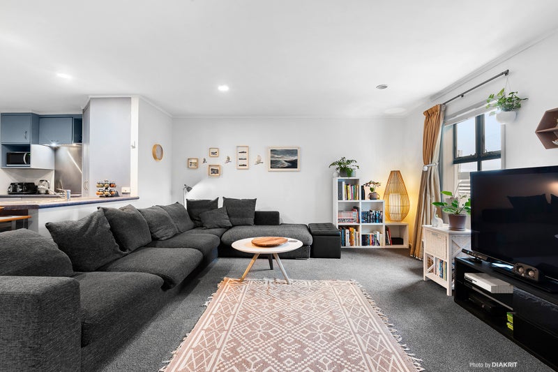 6/97 Boulcott Street, Wellington Central, Wellington - Carousel 1