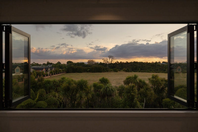 7 Durham Heights, Flagstaff, Hamilton - Carousel 2