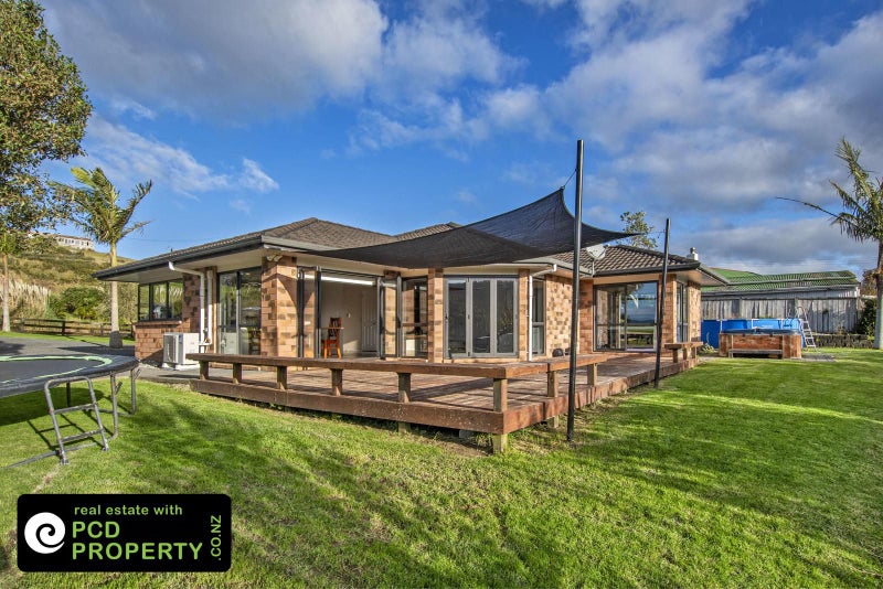 84 Valley View Road, Whangarei - Carousel 1