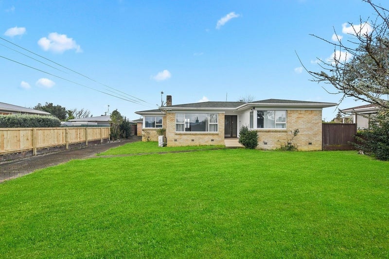 47 Fenwick Crescent, Hillcrest, Hamilton - Carousel 2