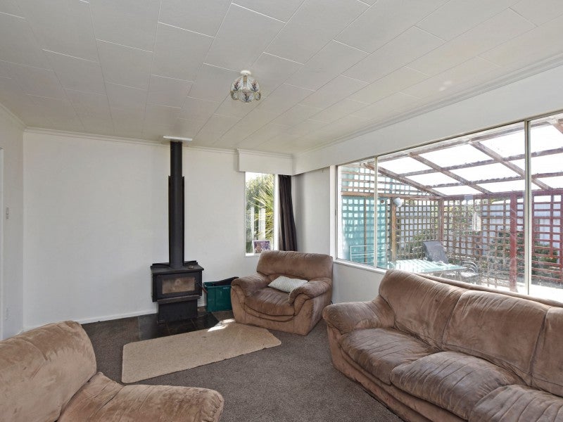 31 Avon Road, Clifton, Invercargill - Carousel 2