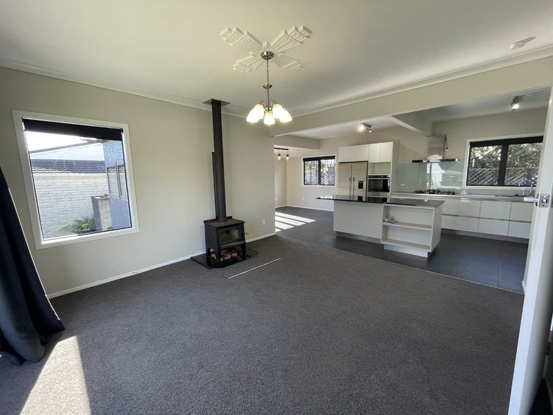 23 List Street, Welbourn, New Plymouth - Carousel 2