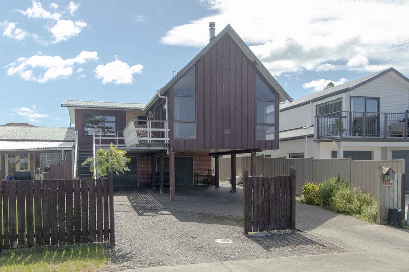 19 Pukeko Place, Westshore, Napier - Carousel 2