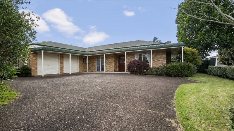 11 Rifleman Rise, Unsworth Heights, Auckland - Carousel 1