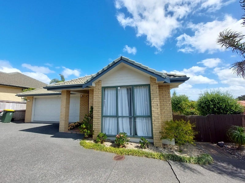 4/57 Whitford Road, Botany Downs, Auckland - Carousel 2
