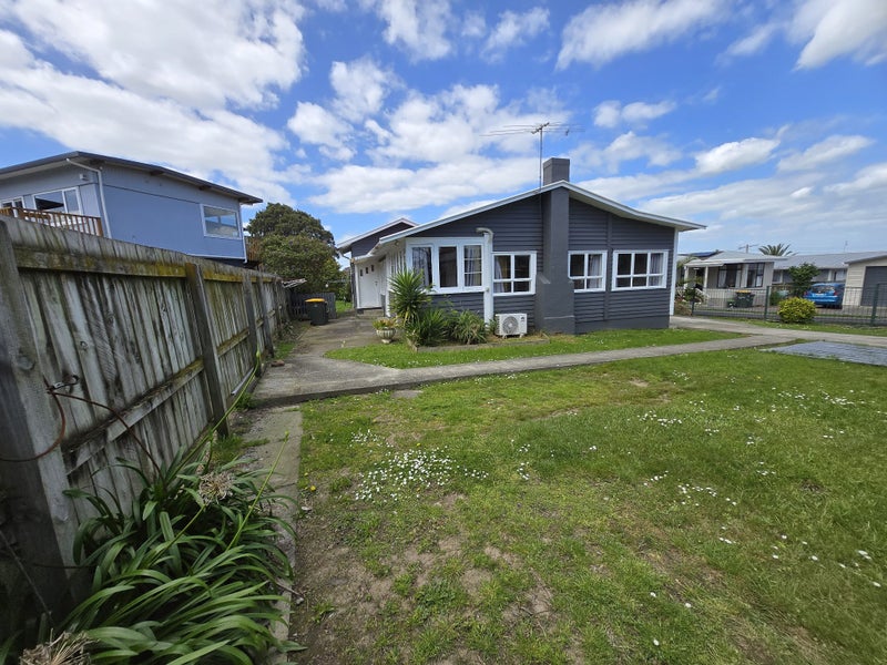 40 Evans Road, Weymouth, Auckland - Carousel 2