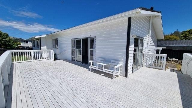 31 Cranwell Street, Churton Park, Wellington - Carousel 1