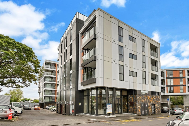 105/10 Lion Place, Epsom, Auckland - Carousel 15