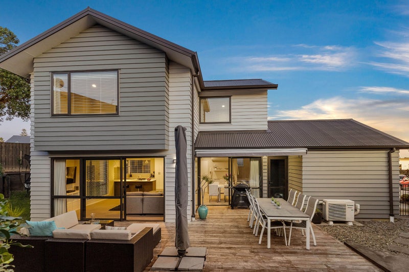 34A Torrington Crescent, Glen Innes, Auckland - Carousel 1