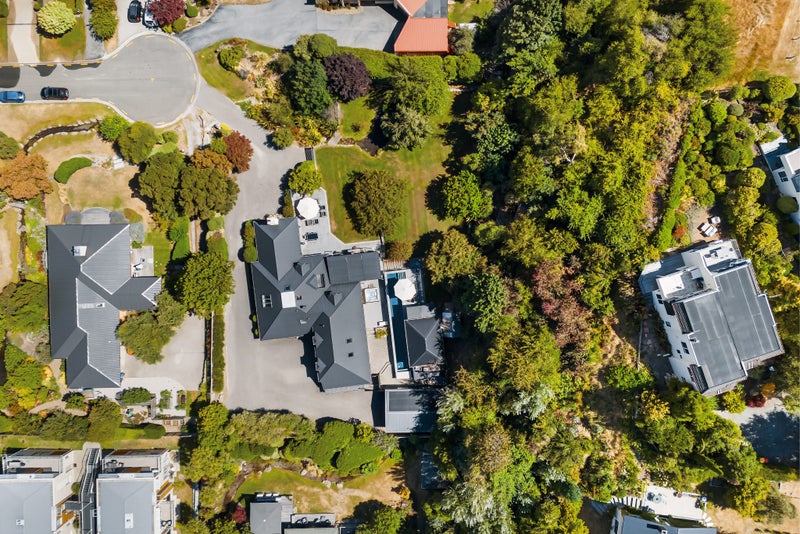 28 Upton Street, Wanaka - Carousel 34