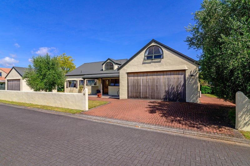 19 Kahurangi Drive, Lynmore, Rotorua - Carousel 2
