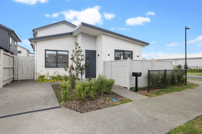 3 Kawe Marie Lane, Takanini, Auckland - Carousel 1