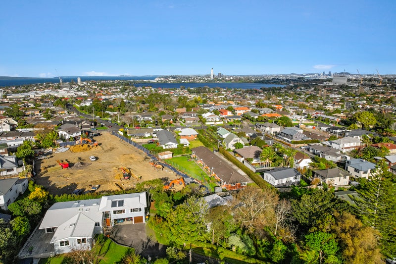 12 Gordon Avenue, Milford, Auckland - Carousel 13