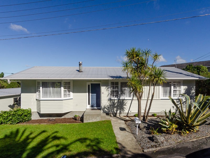 9 Baffin Grove, Kingston, Wellington - Carousel 1