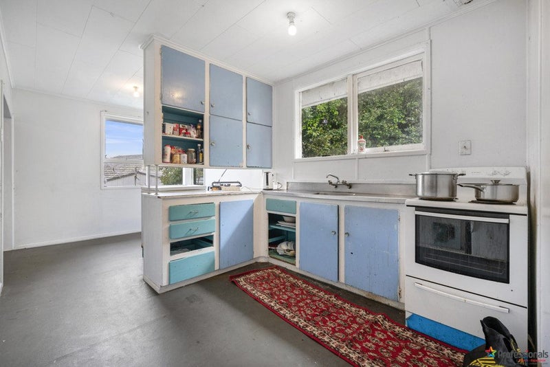 531 Massey Road, Mangere, Auckland - Carousel 2